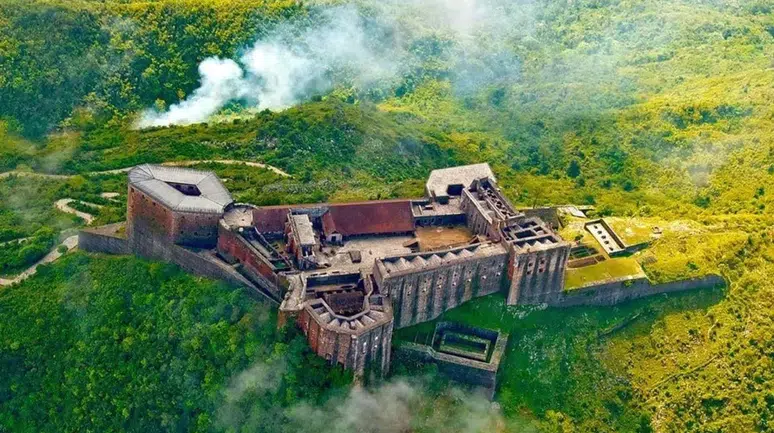 Haiti Kalesi izdihamında 30 kişi hayatını kaybetti