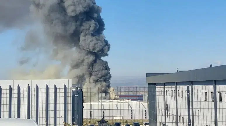 Ankara'da fabrikada yangın çıktı