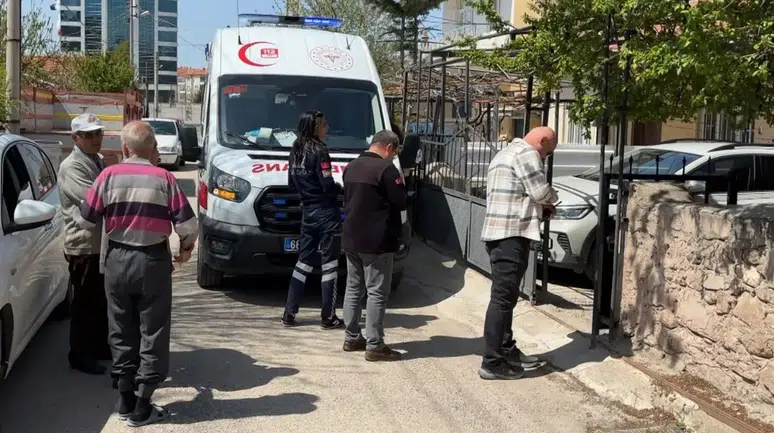 Kapıyı açan olmayınca gerçek ortaya çıktı : Aksaray'da yaşlı kadın evinde ölü bulundu