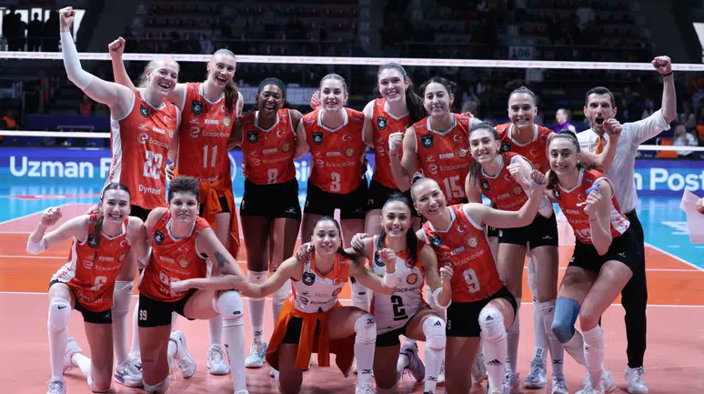 Sultanlar Ligi üçüncüsü Eczacıbaşı!