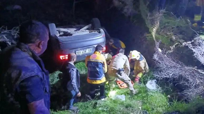 Şırnak Cizre'de otomobil şarampole yuvarlandı : 4 yaralı