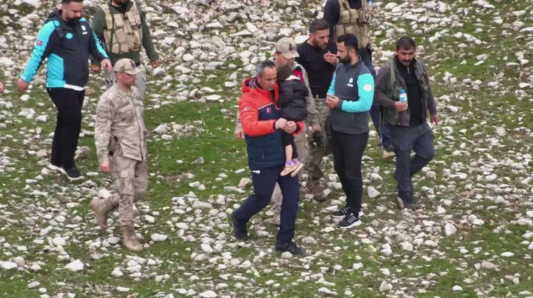 Siirt'te nefes kesen operasyon : 3 yaşındaki çocuk kilometrelerce uzakta bulundu