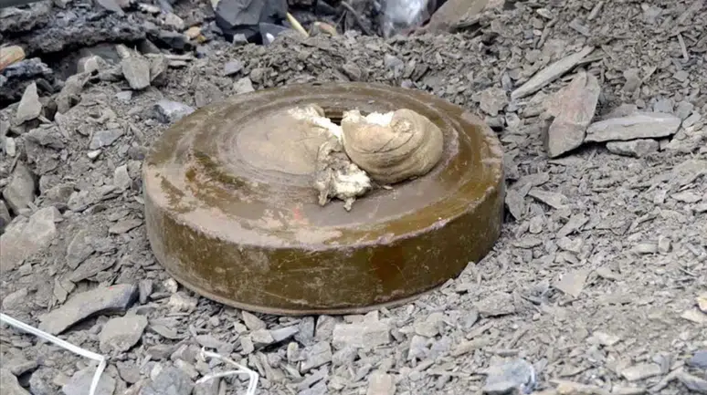 Mardin Nusaybin'de mayın patladı : 2 kardeş yaralandı