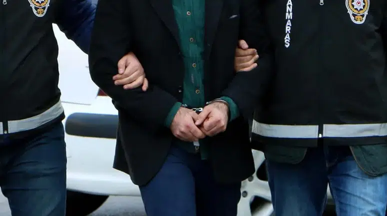 Şanlıurfa'da jandarma ekipleri firari cinayet hükümlüsünü yakaladı