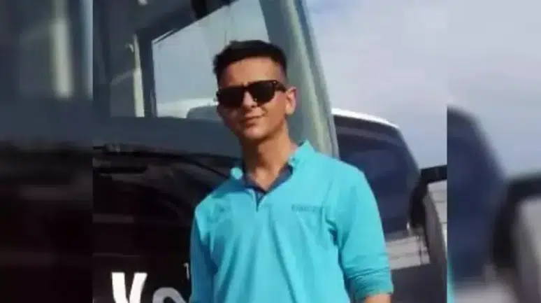 Aksaray'da 22 yaşındaki garson, müşterinin bıçaklı saldırısı sonucu ağır yaralandı