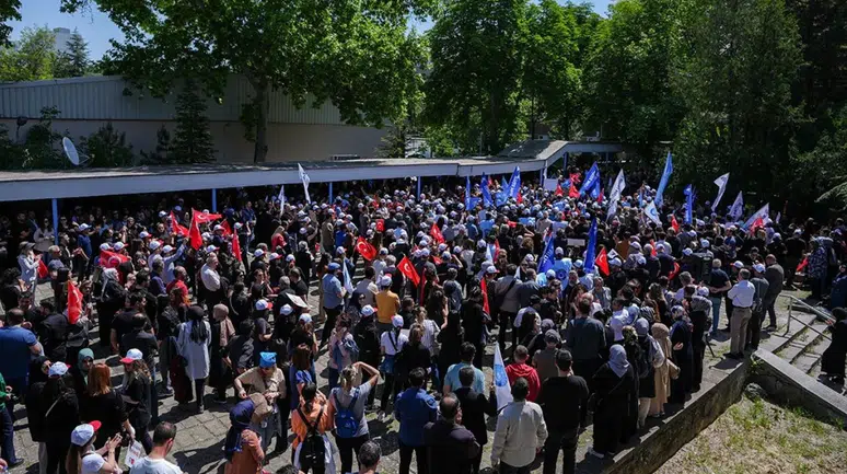 Öğretmen sendikaları 3 gün iş bırakma eylemine gitti