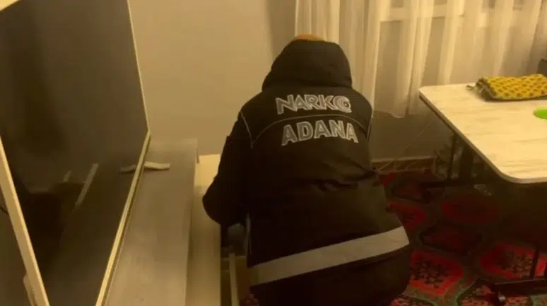 Adana'da uyuşturucu operasyonu : 15 şüpheli gözaltında