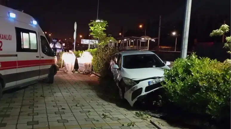 Bursa’da alkollü sürücü kazaya neden oldu : Otomobiller hurdaya döndü