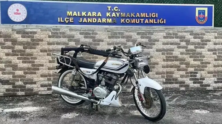 Tekirdağ'da 'İkisi de ruhsatsız' paylaşımı yapan 2 kişi gözaltına alındı