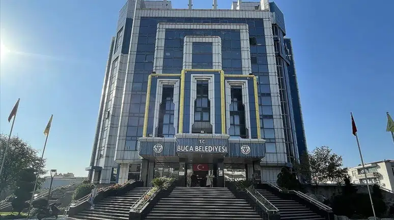 Buca Belediyesi'nde sular durulmuyor : Memurlar iş bırakma eyleminde