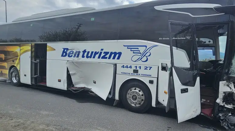 Aydın'da zincirleme kazada 1 kişi öldü, 2 kişi yaralandı