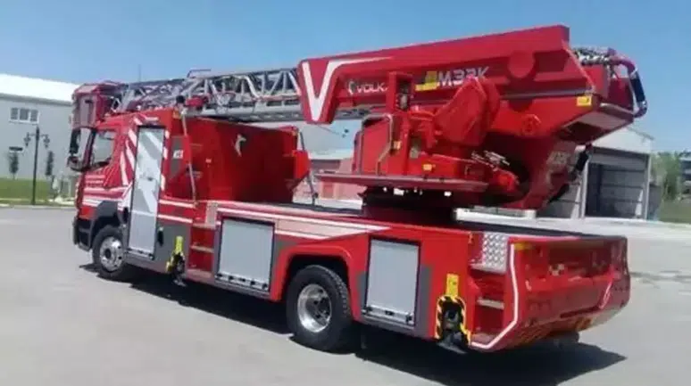 Van Edremit'te sazlık alan yandı