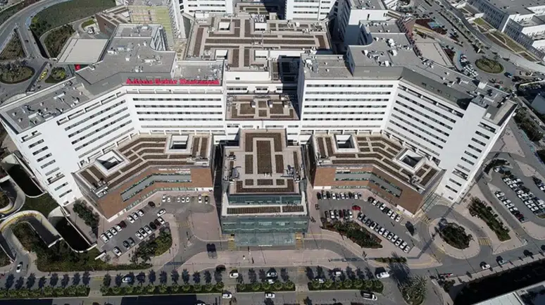 Adana'da bir adam toplu taşıma aracından düşüp, yaralandı