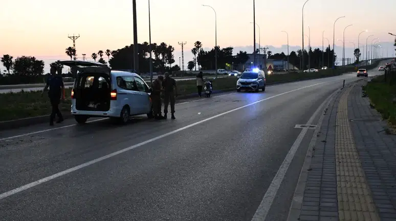 Hatay'da motosiklet devrildi : 2 kişi hayatını kaybetti