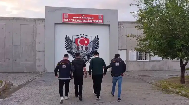 İnsan ticareti suçundan aranan 2 şüpheli yakalandı