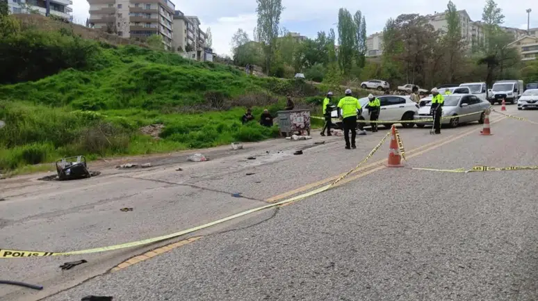 İşçi Bayramı'nda korkunç kaza : 2 ölü