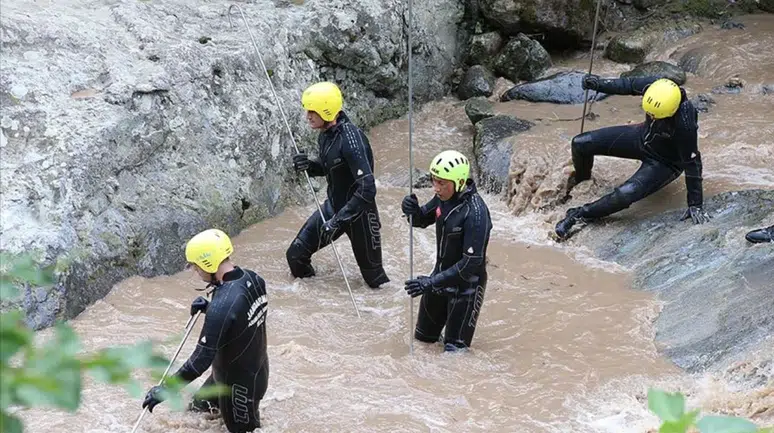 Giresun’da balık tutarken akıntıya kapılmışlardı ! Kayıplardan biri ölü bulundu