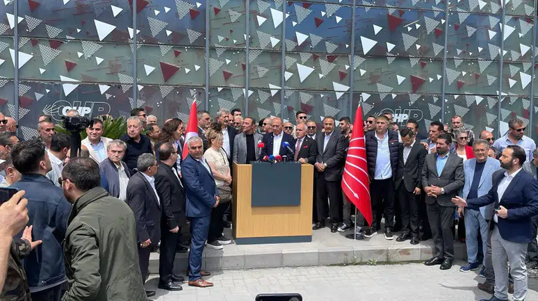 CHP İstanbul İl Başkanlığı’nda bayramlaşma : Tekin'den açıklamalar