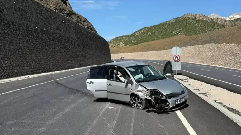 Bitlis'te kaza : 5 kişi yaralandı