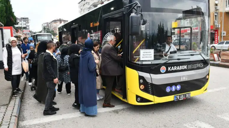 Karabük'te 65 yaş altına ücretsiz ulaşım desteği kaldırıldı