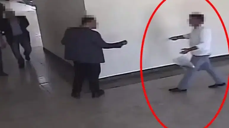 Belediye başkanı yumruklu saldırıya uğradı