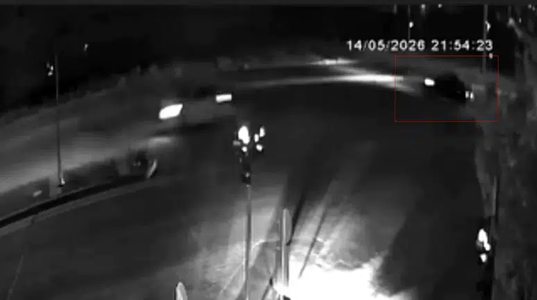 Gaziantep’te otomobil tren yoluna uçtu : 3 yaralı