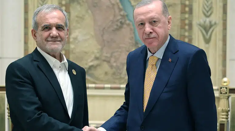 Cumhurbaşkanı Erdoğan, Mesud Pezeşkiyan ile telefon görüşmesi gerçekleştirdi