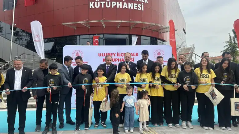 Bakan Yardımcısı Yazgı, Ulubey Halk Kütüphanesi'nin açılışını yaptı