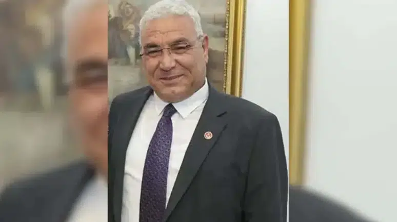 Manisa'da uzaklaştırma kararını ihlal eden muhtar tutuklandı