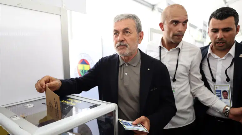 Fenerbahçe Olağanüstü Seçimli Genel Kurul Toplantısı’nda oy kullanma işlemi sona erdi