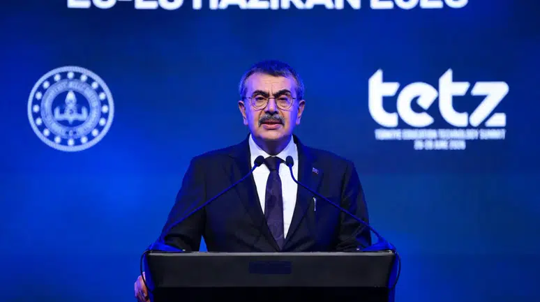 Bakan Tekin, 7'nci Türkiye Eğitim Teknolojileri Zirvesi'nde