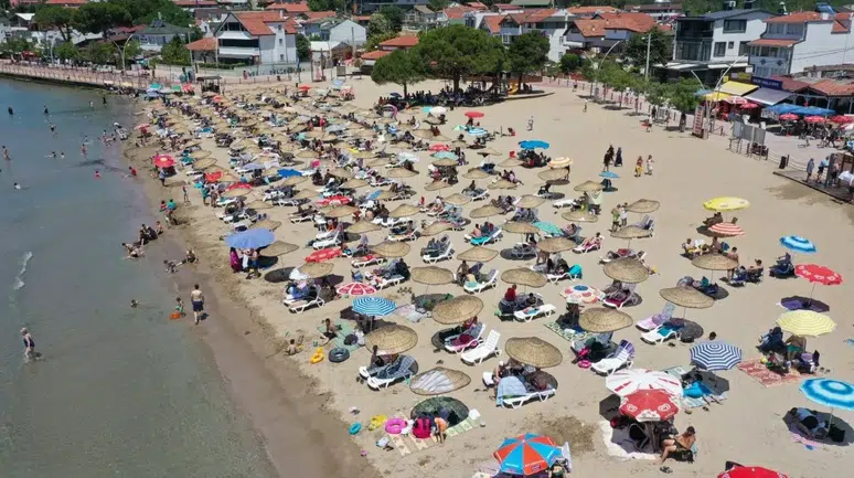 Kocaeli plaj ücretleri güncellendi : Şezlong, otopark ve kamp fiyatları belli oldu