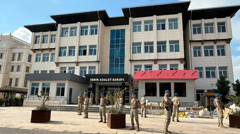 Antalya Serik'te uyuşturucu operasyonunda 9 kişi gözaltı alındı