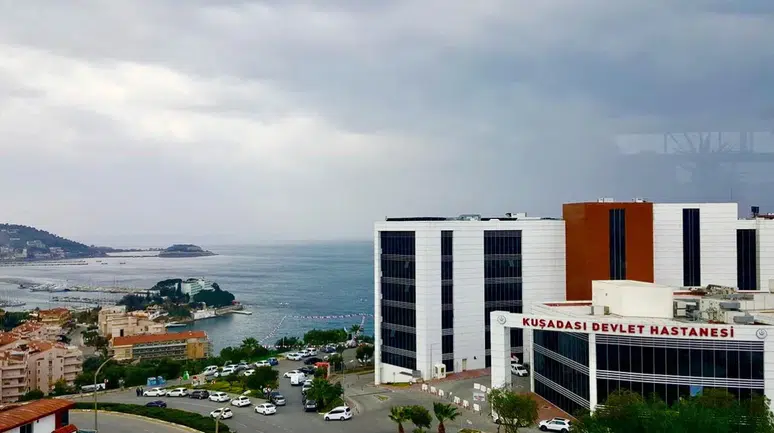 Kuşadası'nda otelde zehirlenme iddiası