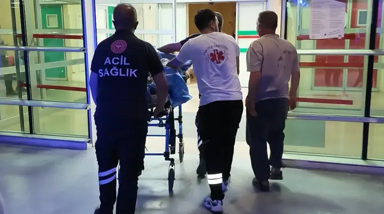 Kırıkkale'de araç park kavgası : 1 şahıs av tüfeğiyle vuruldu