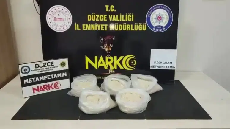 Düzce’de uyuşturucu operasyonu : 5 kilo metamfetamin ele geçirildi
