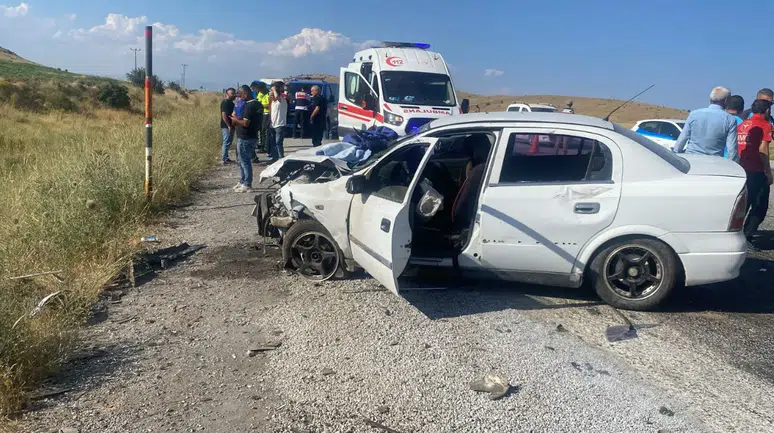 Bitlis Tatvan'da kaza : 6 yaralı tedavi altına alındı