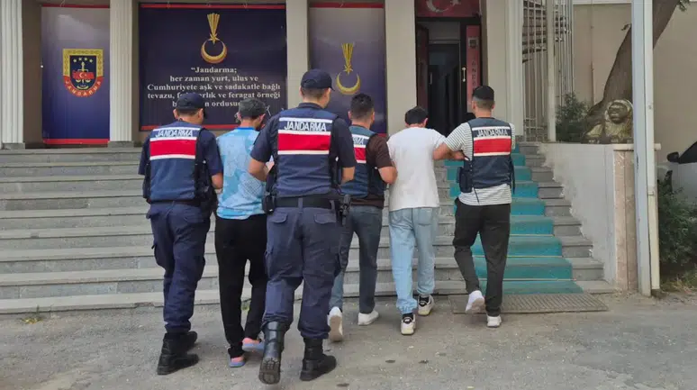Jandarmadan operasyon : Kırıkkale’de 4 firari hükümlü cezaevine gönderildi