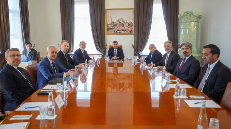 Cumhurbaşkanı Yardımcısı Yılmaz'dan TÜİBTÜ'ye ziyaret