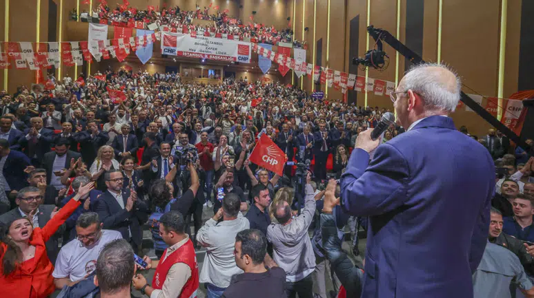 Kılıçdaroğlu'nun töreninde ücretli figüran iddiası