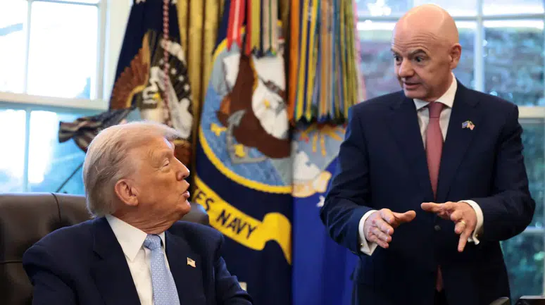 FIFA Başkanı Infantino koltuğunu korumak için Trump'tan destek istedi