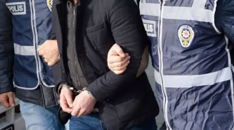 Adana'da uyuşturucu operasyonu : 3 yakalama