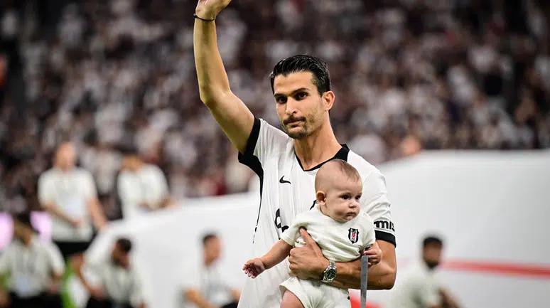 Beşiktaş'ta Necip Uysal'a duygusal veda