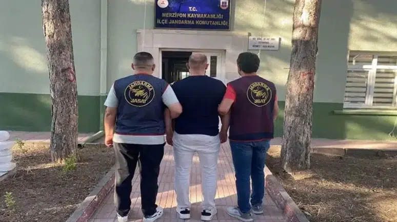 Kırmızı bültenle aranan şüpheli, Amasya'da yakalandı
