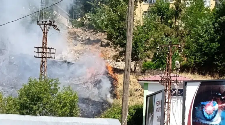 Tunceli'de otluk alanda yangın kontrol altına alındı