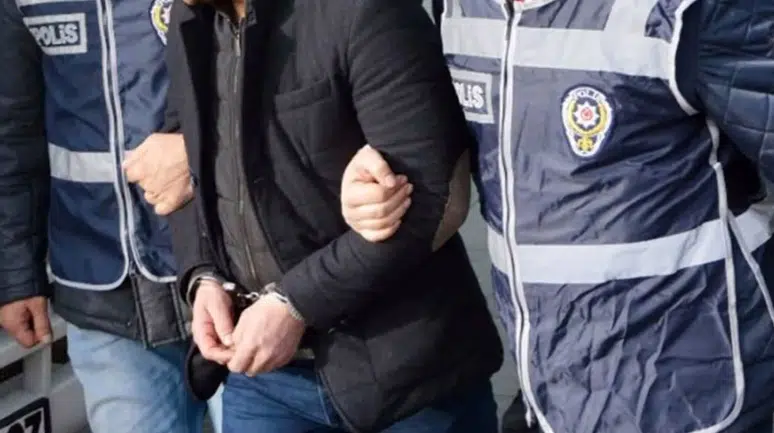 Manisa'da tarihi eser operasyonu : 3 gözaltı