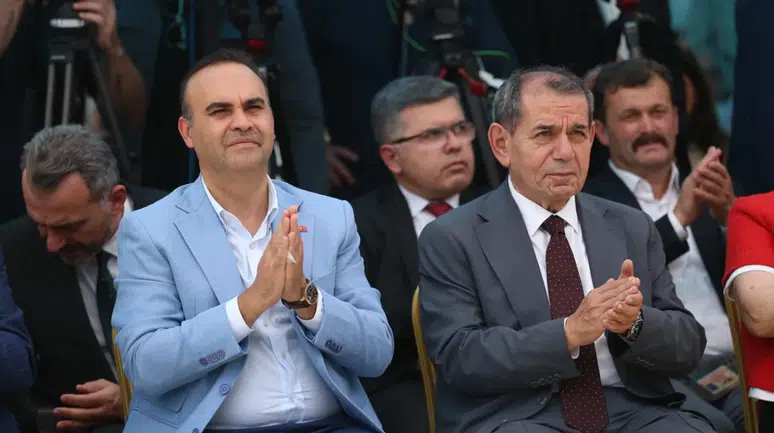 Bakan Kacır, 'Alucra Sosyal Tesisleri'nde