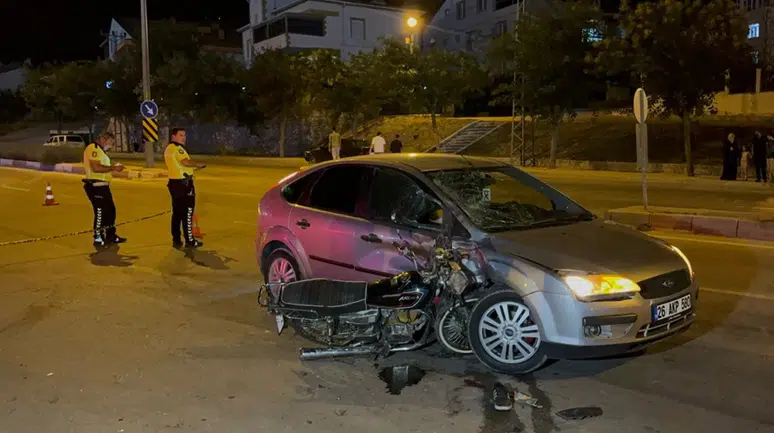 Karaman'da otomobille motosiklet çarpıştı : Motosiklet sürücüsü öldü
