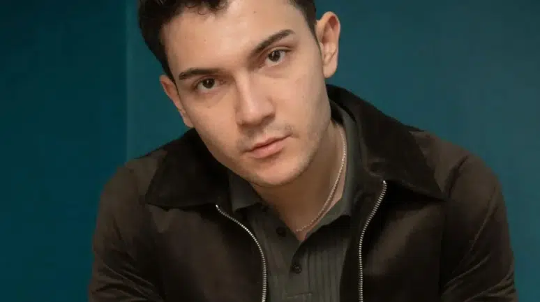 Sevdiğim Sensin Ali Cabbar kimdir? Alper Çankaya’nın gençliğini oynayacak Mehmet Meral kimdir?