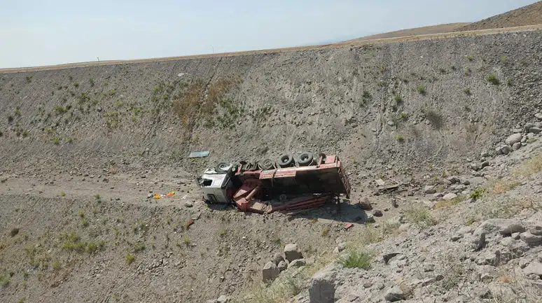 Tunceli'de vinç kazası : Bir kişi yaralandı